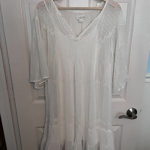 Velvet by Graham and Spencer White chiffon dress